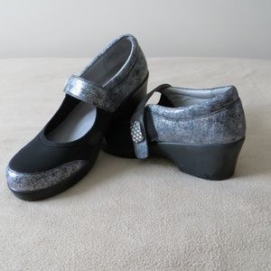 ladies casual shoes